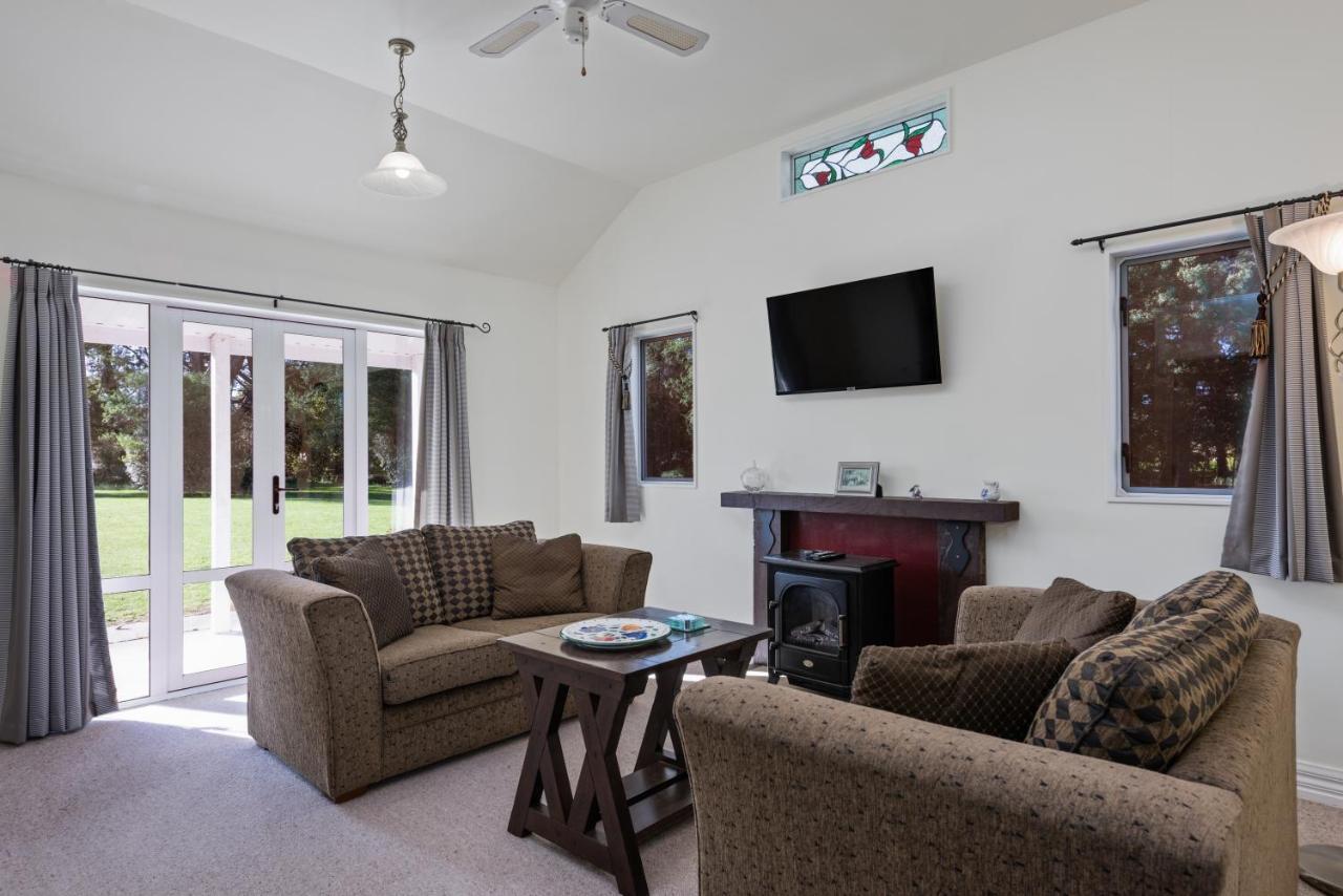Brookhaven Cottage Renwick المظهر الخارجي الصورة